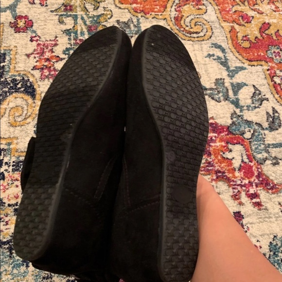 Booties - Picture 4 of 4